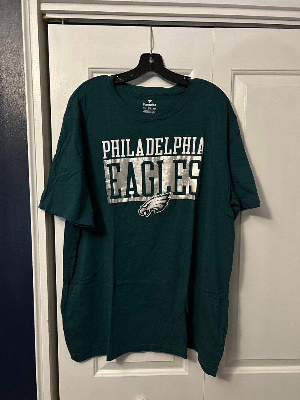 Philadelphia Eagles Women's T-Shirt **3X** **NWOT**